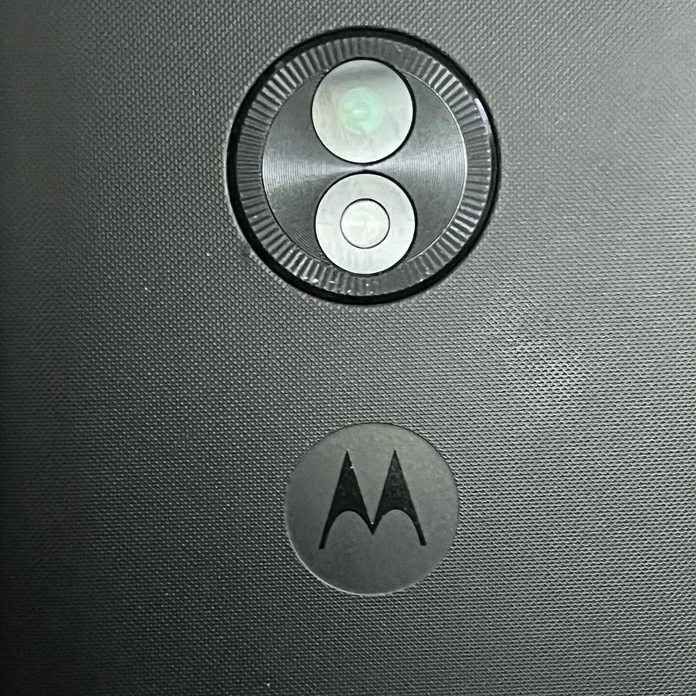 Motorola Moto E5 play black 16 GB Tracfone camera smartphone